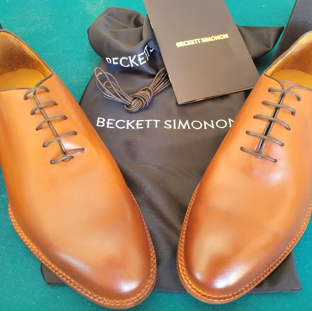 NWT Beckett Simonon Style:Valenci Hand Crafted Tan Shoes